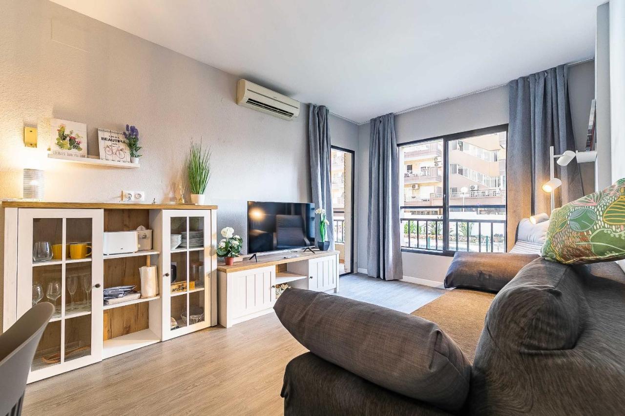 76-Lovely Beach Front Apartment In Fuengirola Eksteriør billede