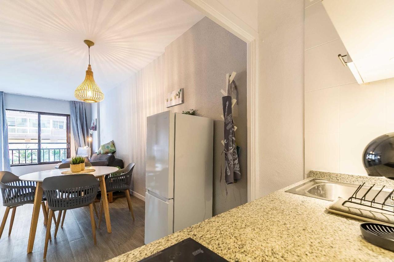 76-Lovely Beach Front Apartment In Fuengirola Eksteriør billede